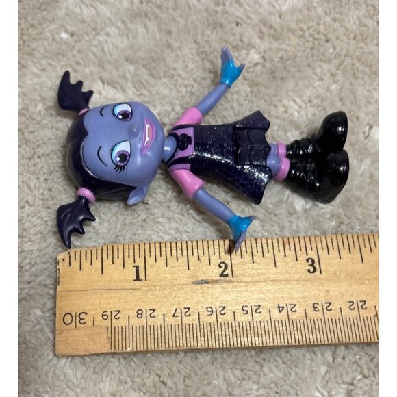 Vampirina Figurines Wolfie Dog, Vamprina, Oxana Hauntley, Bridget Vee Hauntley - Picture 13 of 13